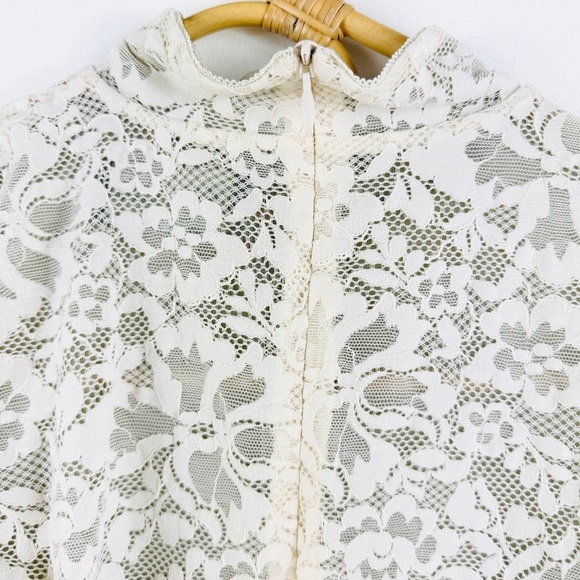 Aritzia Babaton lace mock neck bodysuit NWT - Picture 9 of 14
